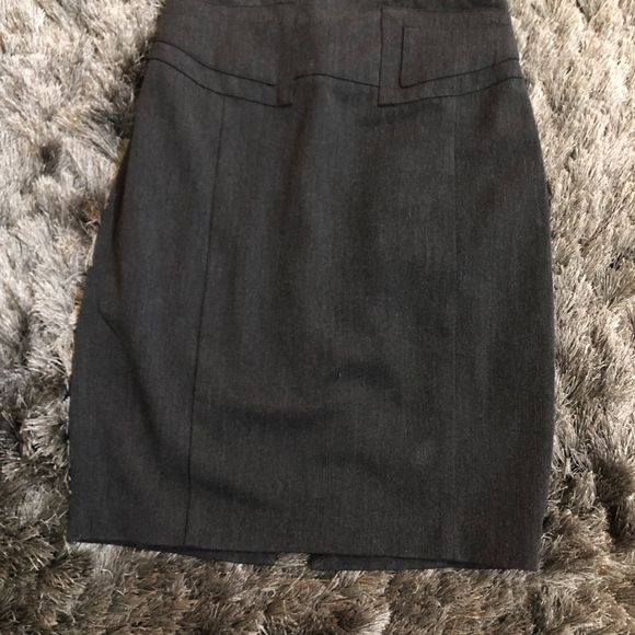 Express HIGH-WAIST BUCKLE-BACK PENCIL SKIRT - Picture 2 of 4